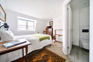 Bedroom- click for photo gallery